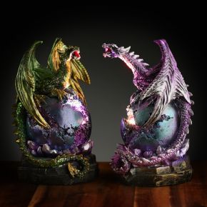 Figurine LED Dark Legends - Oeuf de Dragon sur Géode Figurine LED Dark Legends - Oeuf de Dragon sur Géode